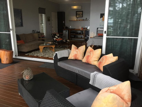 Smiths Lake House - Accommodation Perth 2