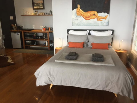 Smiths Lake House - Accommodation Perth 7