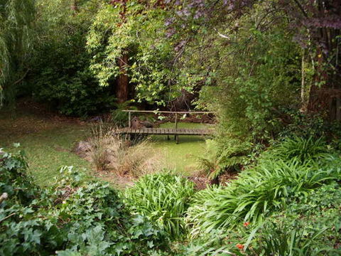 Hilltop - Accommodation Perth 11