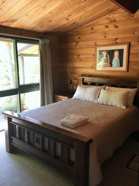 Hilltop - Accommodation Perth 7