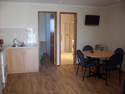 Jacko's Holiday Cabins - Perth Resorts 3