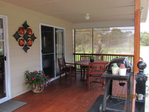 Lazy Days Cottage - Victor Harbor - Accommodation Perth 27