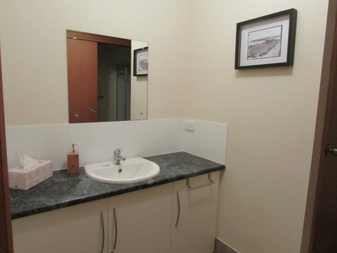 Lazy Days Cottage - Victor Harbor - Accommodation Perth 19
