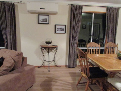 Lazy Days Cottage - Victor Harbor - Accommodation Perth 15
