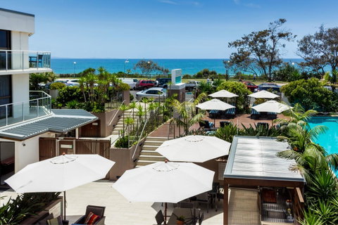 Bayview Beachfront Apartments, In Town Right On The Beach - Accommodation Perth 11