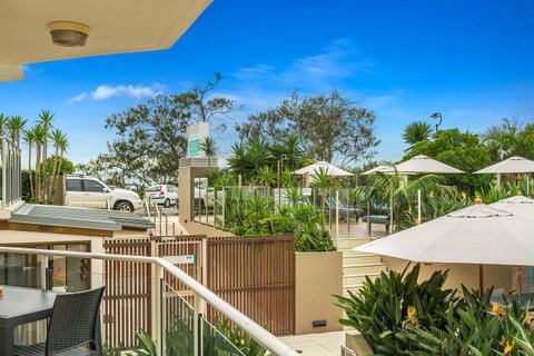 Bayview Beachfront Apartments, In Town Right On The Beach - Accommodation Perth 13