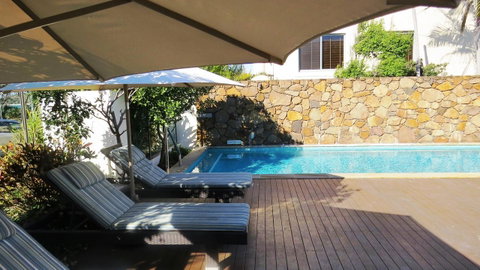 Bayview Beachfront Apartments, In Town Right On The Beach - Accommodation Perth 19