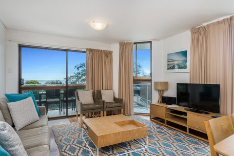 Bayview Beachfront Apartments, In Town Right On The Beach - Accommodation Perth 35