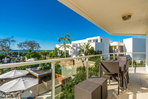 Bayview Beachfront Apartments, In Town Right On The Beach - Accommodation Perth 21
