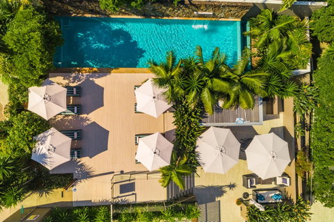 Bayview Beachfront Apartments, In Town Right On The Beach - Accommodation Perth 2