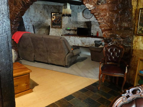 Di's Place - Perth Resorts 9