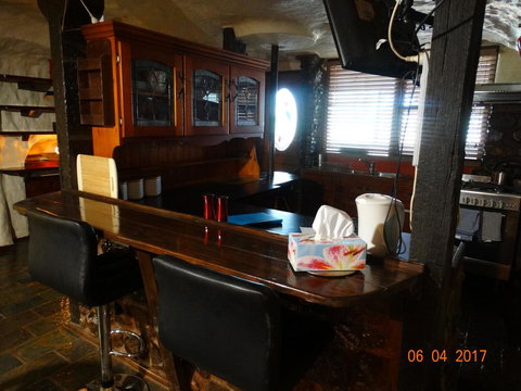 Di's Place - Perth Resorts 8