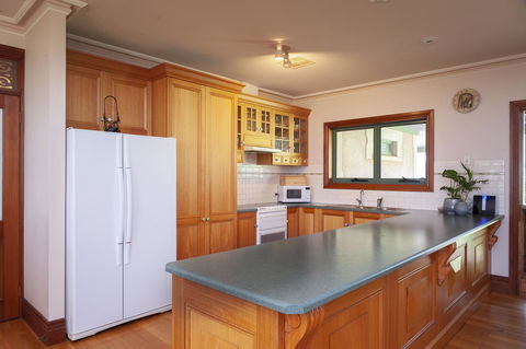 Angaston Saleyards Luxury Accommodation - Perth Resorts 18