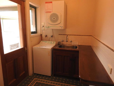 Angaston Saleyards Luxury Accommodation - Perth Resorts 34