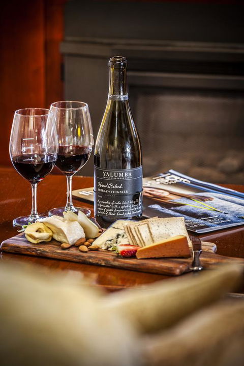 Angaston Saleyards Luxury Accommodation - Perth Resorts 12