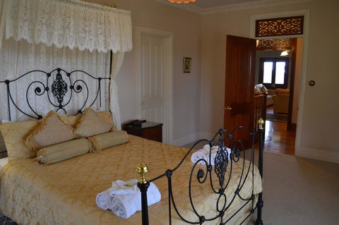 Angaston Saleyards Luxury Accommodation - Perth Resorts 38