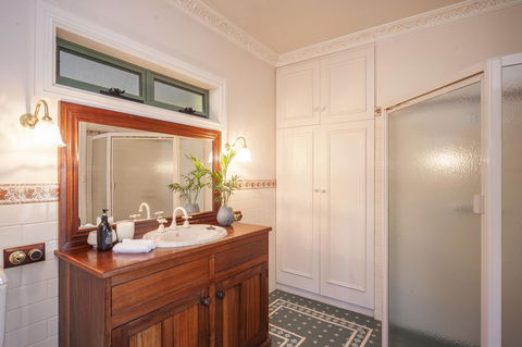 Angaston Saleyards Luxury Accommodation - Perth Resorts 29