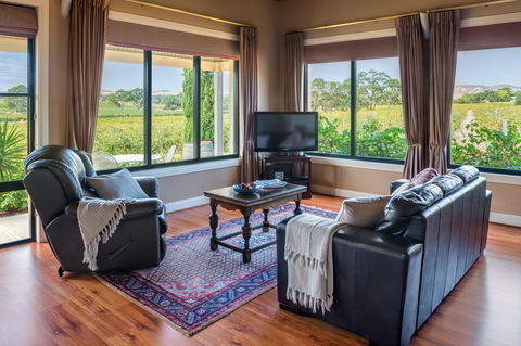Barossa Shiraz Estate - Accommodation Perth 14