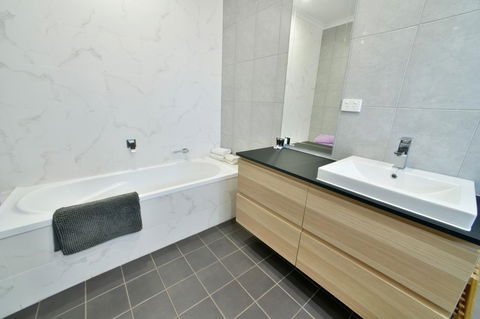Great Northern Lodge - Accommodation Perth 3