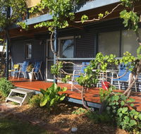 SHAKIN' SHACK - Perth Resorts