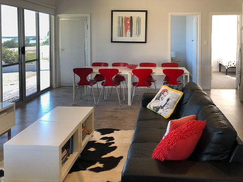 Beachview - Perth Resorts 9