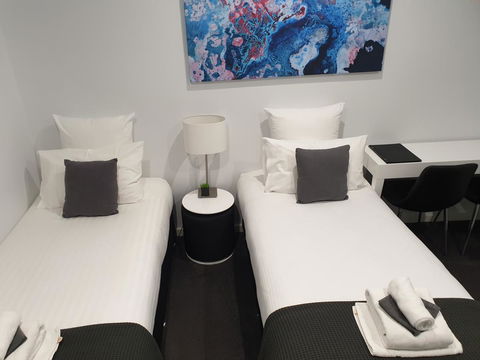 The Avenue Inn - Accommodation Perth 3