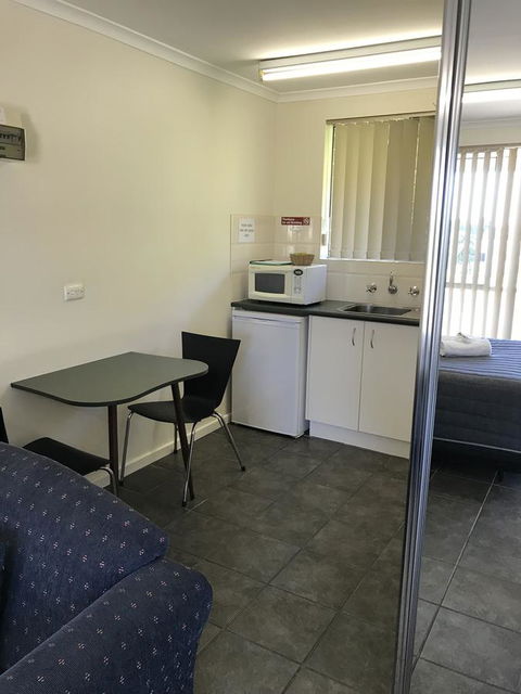 Robetown Motor Inn & Apartments - Accommodation Perth 42