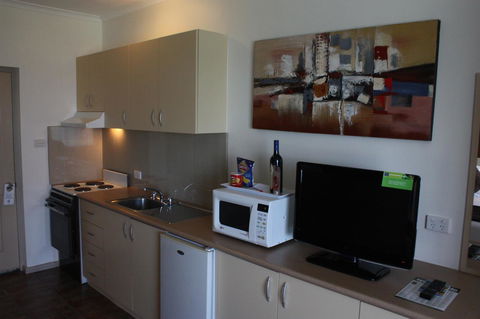 Lakeview Motel And Apartments - Accommodation Perth 11
