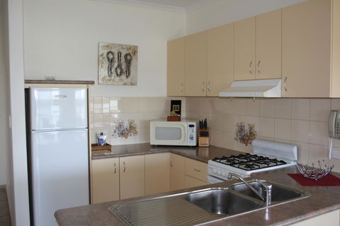 Lakeview Motel And Apartments - Accommodation Perth 8
