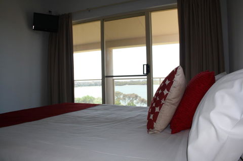 Lakeview Motel And Apartments - Accommodation Perth 4