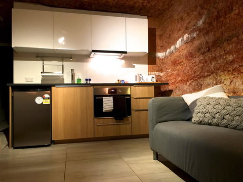 The Lookout Cave Underground Motel - Perth Resorts 13