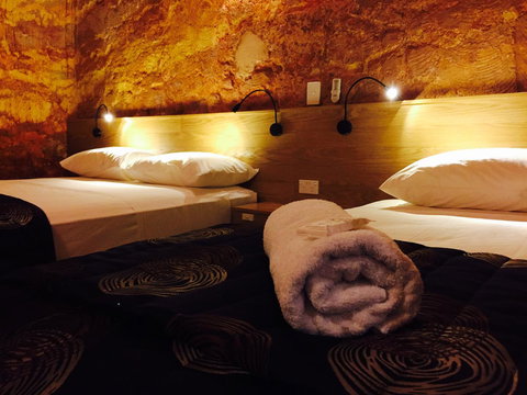 The Lookout Cave Underground Motel - Perth Resorts 28