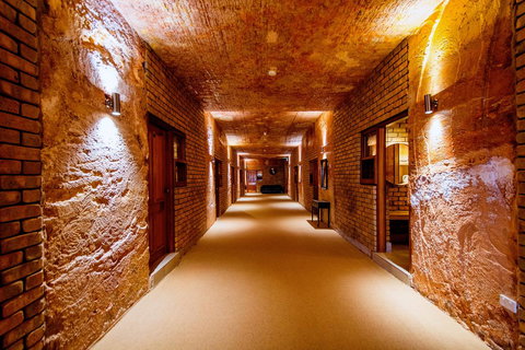 The Lookout Cave Underground Motel - Perth Resorts 7