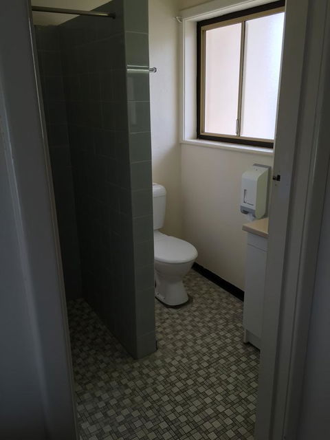 Blue Lake Motel - Accommodation Perth 2