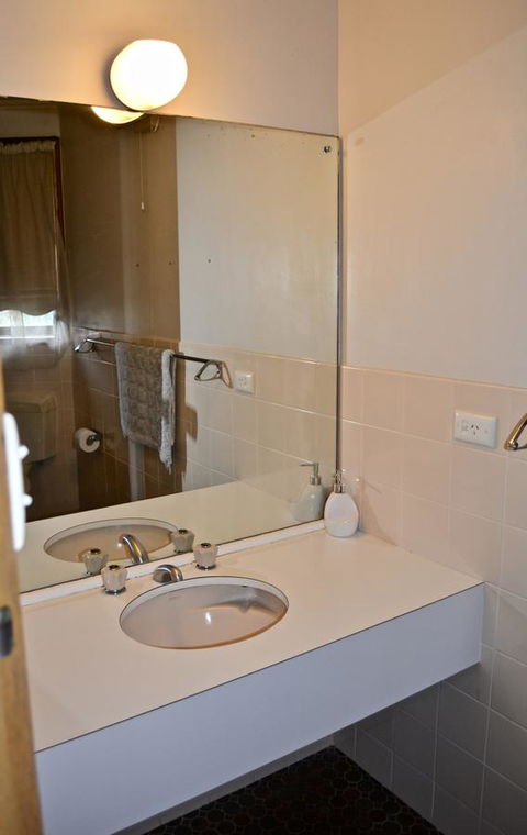 Dolphinview - Accommodation Perth 8