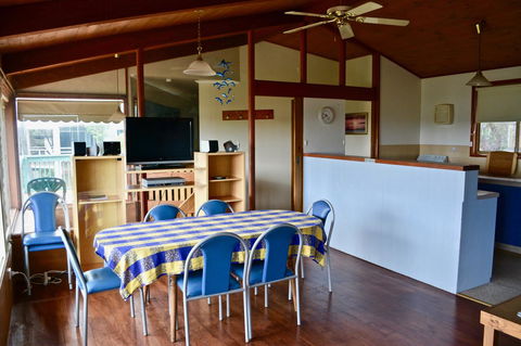 Dolphinview - Accommodation Perth 3