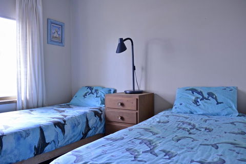 Dolphinview - Accommodation Perth 7