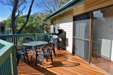 Dolphinview - Accommodation Perth 11