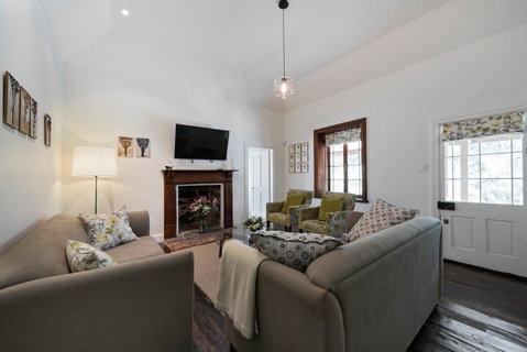 Jacobs Estate Cottage - Accommodation Perth 4