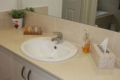 C And C Tanunda - Perth Resorts 15