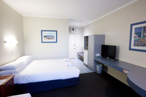 The Commodore - Perth Resorts 27