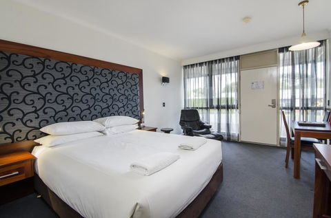 The Commodore - Perth Resorts 41