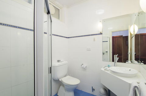 The Commodore - Perth Resorts 40