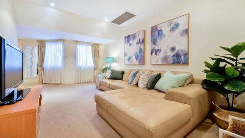 GOUGER 265 - Accommodation Perth 16