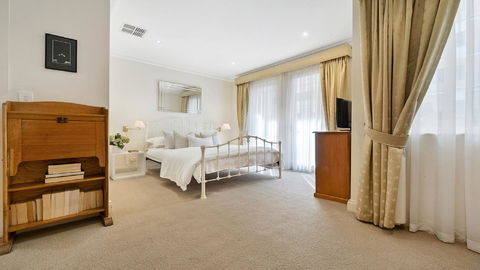 GOUGER 265 - Accommodation Perth 12