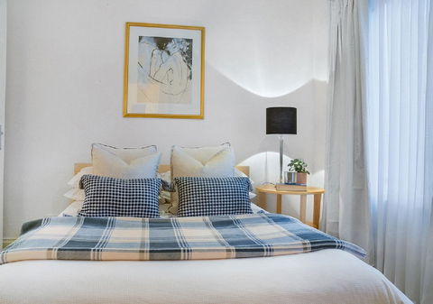 GOUGER 265 - Accommodation Perth 1
