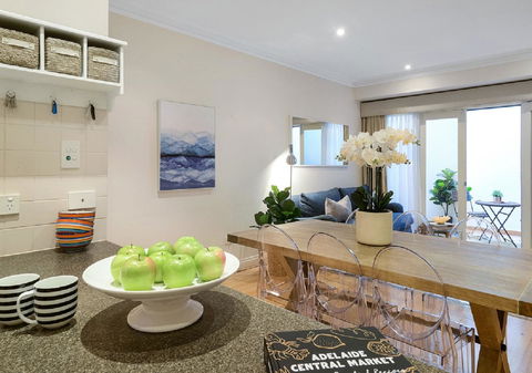 GOUGER 265 - Accommodation Perth 13