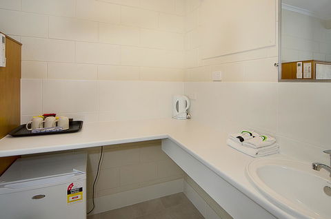 Victor Harbor City Inn - Accommodation Perth 19