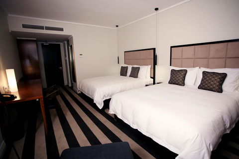 Ellen Hotel - Accommodation Perth 19