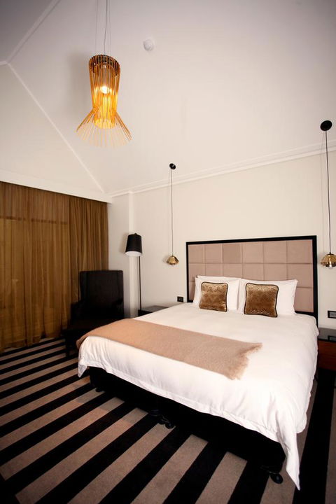 Ellen Hotel - Accommodation Perth 15